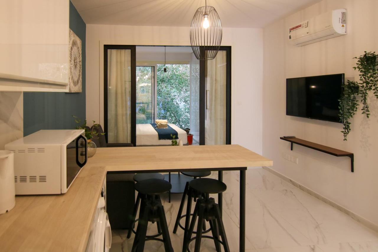 Phaedrus Living Seaside Romantic Flat Limnaria 123 Paphos Bagian luar foto