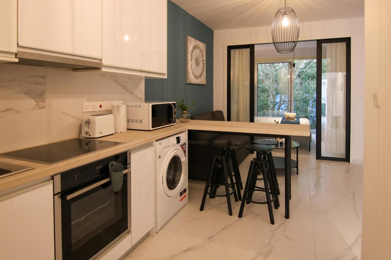 Phaedrus Living Seaside Romantic Flat Limnaria 123 Paphos Bagian luar foto